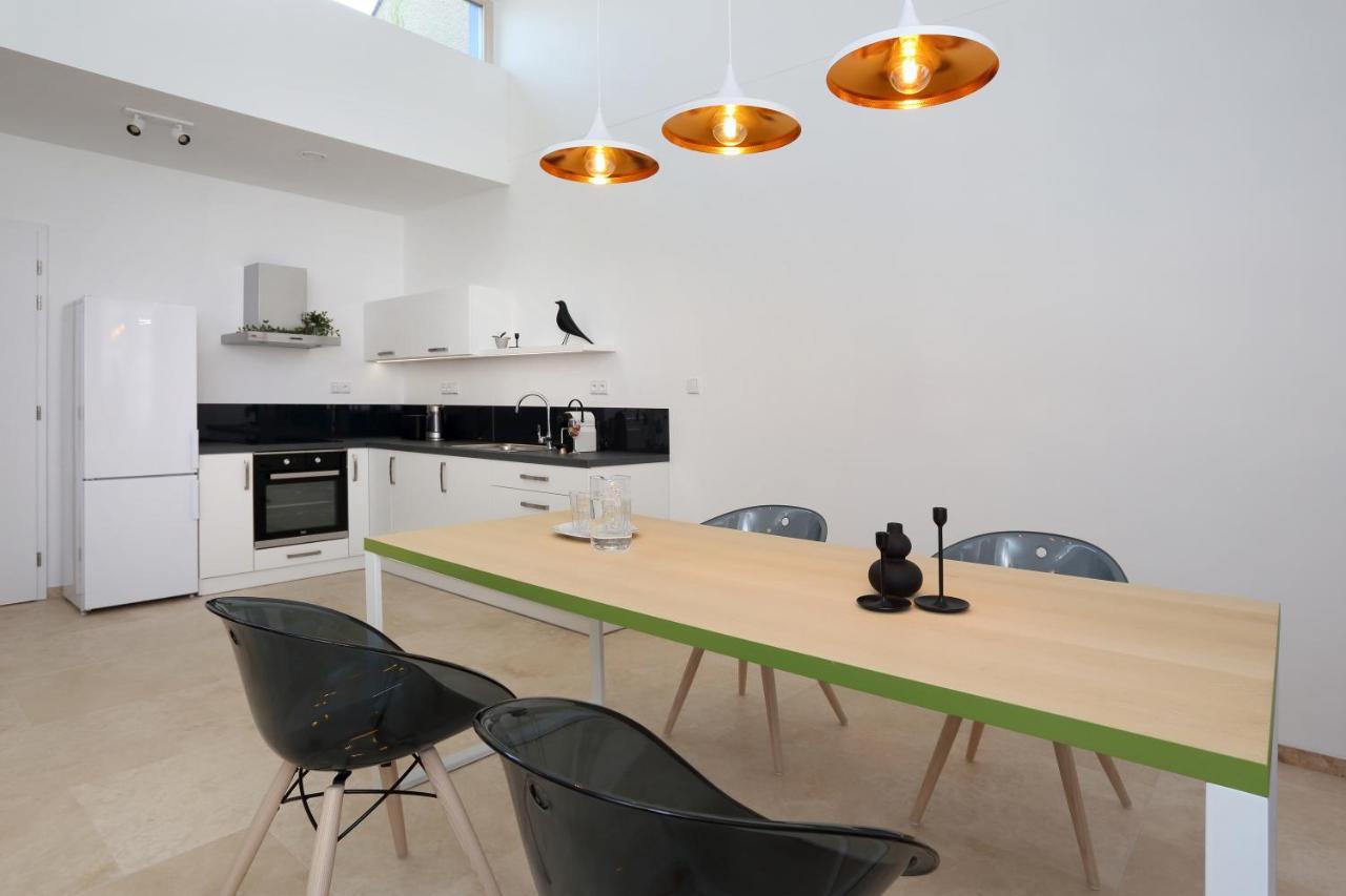 Apartmany Omega ลานชโกรน ภายนอก รูปภาพ