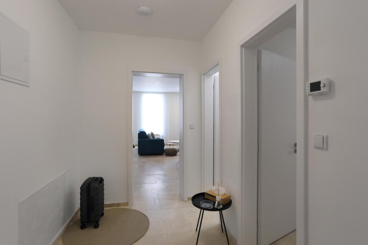 Apartmany Omega ลานชโกรน ภายนอก รูปภาพ