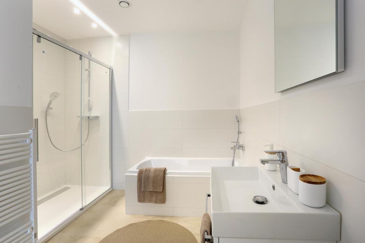 Apartmany Omega ลานชโกรน ภายนอก รูปภาพ