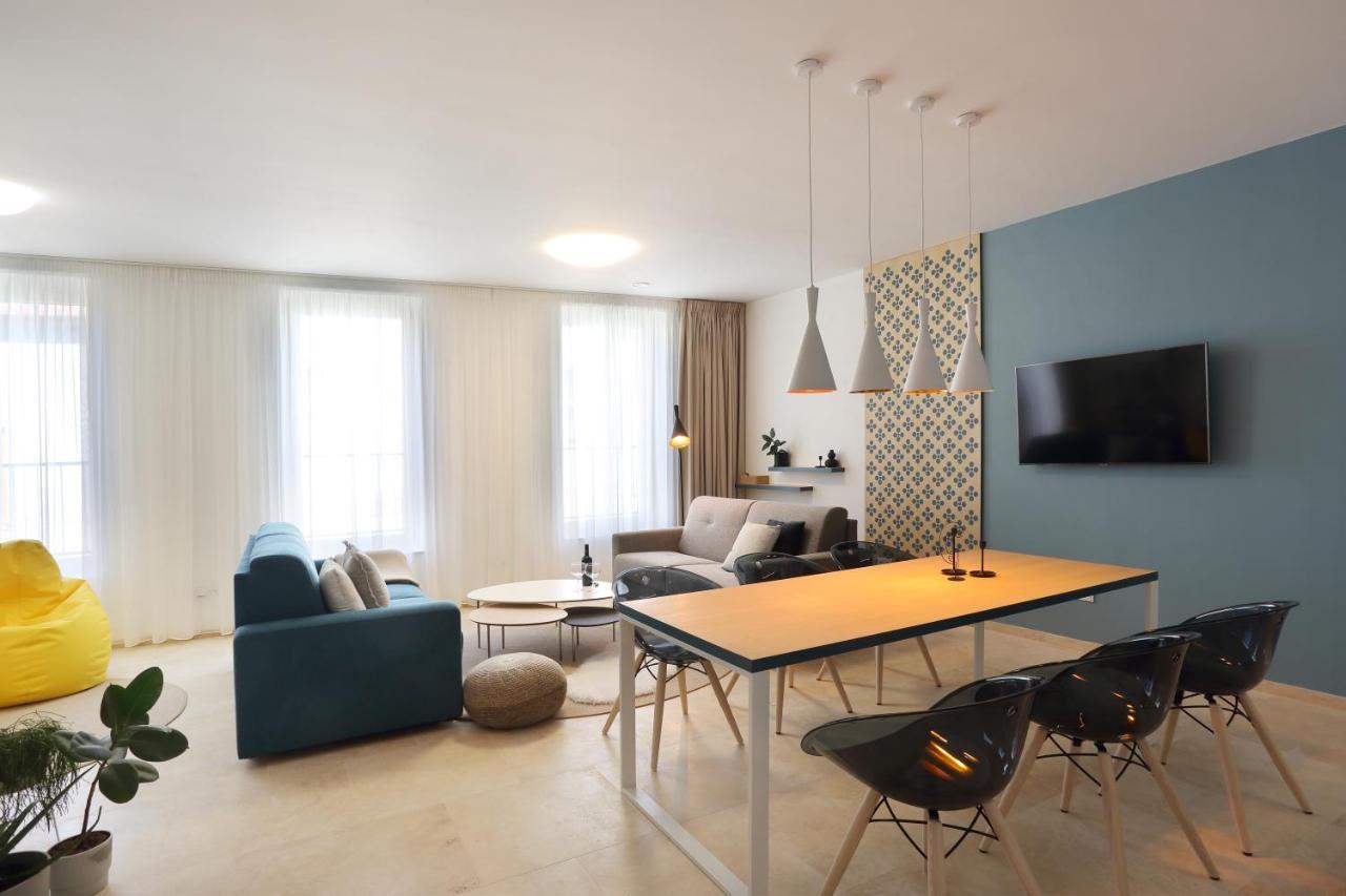 Apartmany Omega ลานชโกรน ภายนอก รูปภาพ